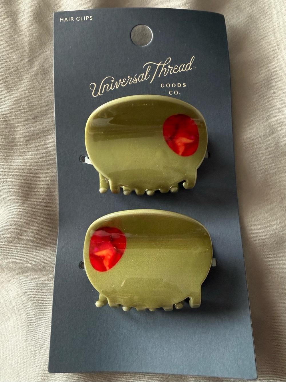 Universal Thread Olive Green Hair Claw Clips with Red Accent - Set of 2